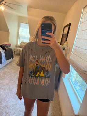 Graphic Cowboy Print Distressed Tee - Gray